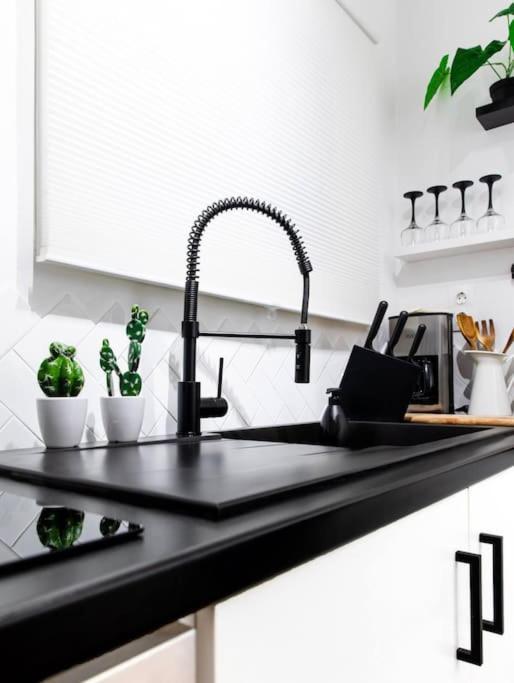 Novel Acropolis Apartment Афины Экстерьер фото